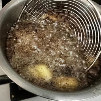 Porsi10 Mini Churros Gurme Ürünü Yağın İçinde Dağıldı