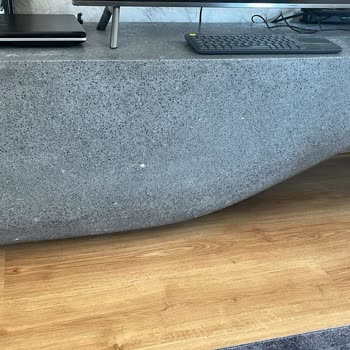 Hasarlı TV Ünitesi Ve Yetersiz Müşteri Hizmeti