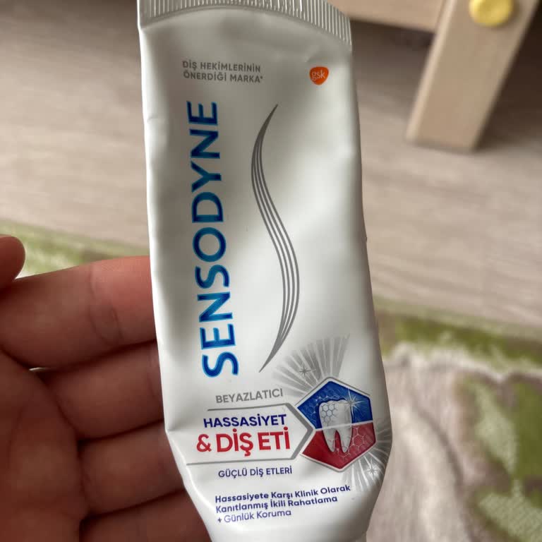 Sensodyne Zahnpasta führt zu Mundwunden und gesundheitlichen Problemen