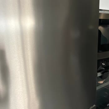 Franke Buzdolabı Üzerindeki Gizemli Çizgi Ve Göçük Sorunu