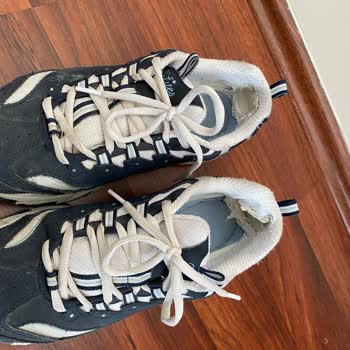 Pointspor Hepsiburada'dan Aldığım Ayakkabı 2 Ayda Yırtıldı: Mağduriyetim Giderilmiyor!