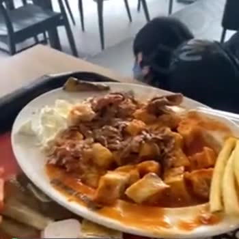 Usta Dönerci Yemek Çok Kötüydü!