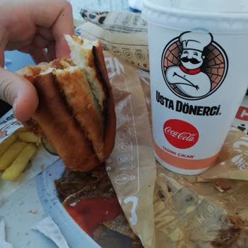 Yanık Ve Bayat Ekmeklerle Hayal Kırıklığı: Usta Dönerci Deneyimim