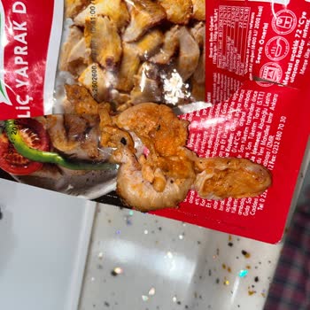 Lezita Piliç Dönerde Çiğ Tavuk Tehlikesi