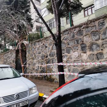 Kamuya Ait Yaya Yolunun Haksız Engellenmesi