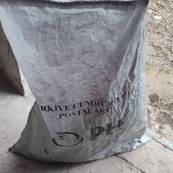 Geç Teslimat Ve Hasarlı Köpek Maması Şikayeti