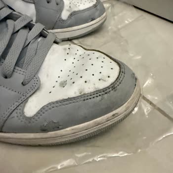Sneaks Up'ta Sürekli Sorun Yaşayan Ayakkabılar