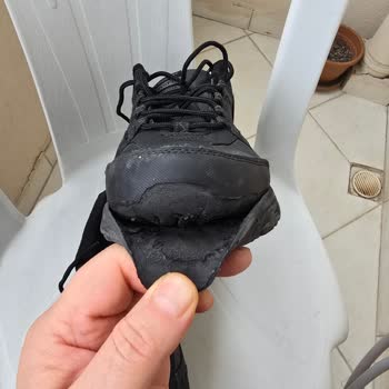 Carrefour SA Ve Sketchers Ayakkabı Garanti Sorunu