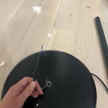 Kırık Ürün Ve Yetersiz Müşteri Hizmetleri