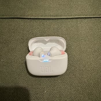 JBL 230NC Kulaklık Şarj Problemi Ve Bağlantı Sorunu