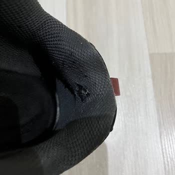 Skechers Ayakkabının Altı Ayda Paramparça Olması