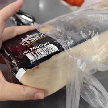 Sürekli Bozuk Gelen Kaşar Peynirleri