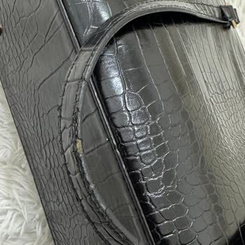 Nine West Çantada Deri Ve Fermuar Sorunları