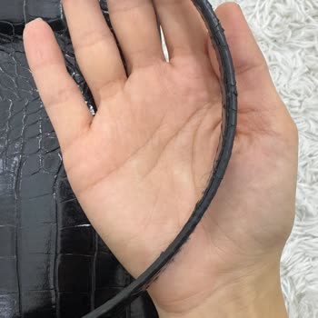 Nine West Çantada Deri Ve Fermuar Sorunları