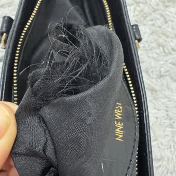 Nine West Çantada Deri Ve Fermuar Sorunları