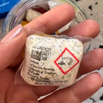 Yanlış Marka Ve Karışık İçerikli Bulaşık Makinesi Tabletleri