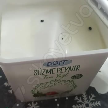 BİM Dost Süzme Peynirde Küf!