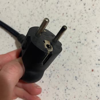 Ütü Garantisi Hayal Kırıklığı: Sigorta Sorunu Ve Hizmet Eksikliği