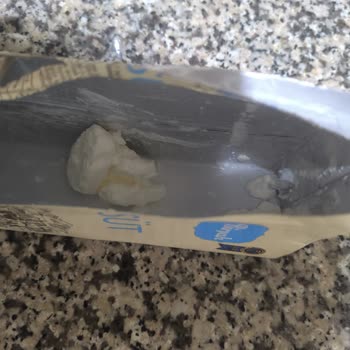Birşah Süt Paketinden Çıkan Gizemli Cisimler