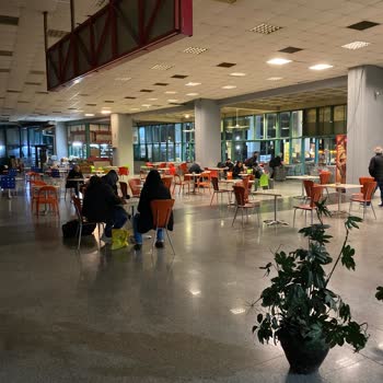 İzmir Otogarında Bekleme Alanı Sorunu