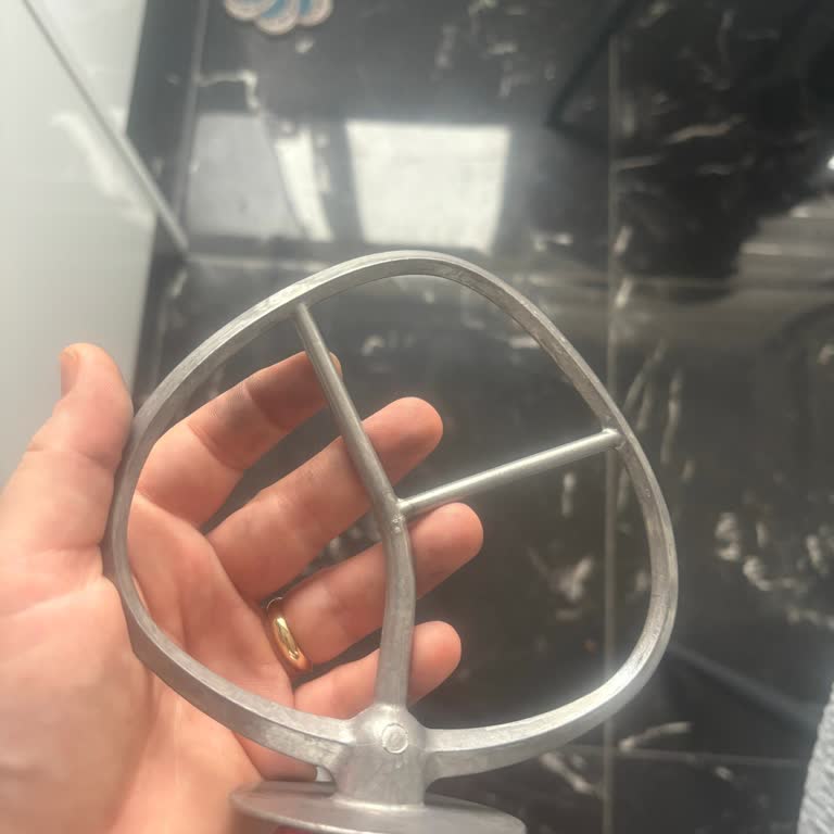 Fakir Mixy Chef Hamur Yoğurma Makinesi Hayal Kırıklığı: Paslanmaz Çelik Kaplama Sorunu