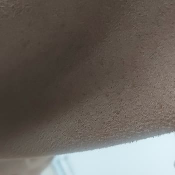 Sadece İki Kere Giyilen Süet Gömlek Tüylenme Sorunu