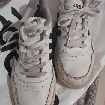 Adidas Ayakkabımın Kalitesi Hayal Kırıklığı Yarattı