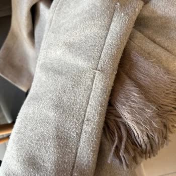 H&M'den Alınan Kaban Bir Haftada Tüylenme Yaptı