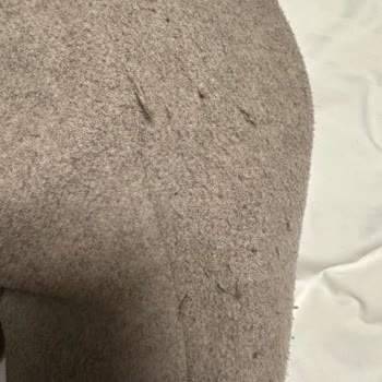 H&M'den Alınan Kaban Bir Haftada Tüylenme Yaptı