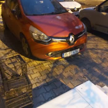 Kaldırım İşgali: Hayati Tehlike Ve Yaşam Alanı Kısıtlaması