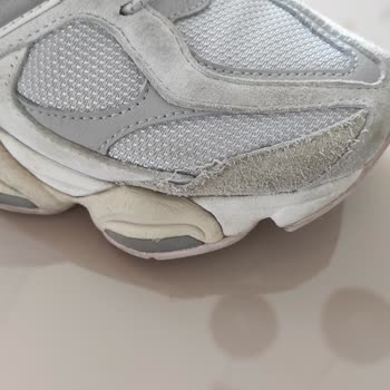 Garanti Süresinde Deforme Olan Ayakkabıya Çözüm Bekliyorum