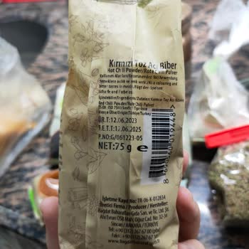 Bağdat Marka Kırmızı Toz Biberde Böcek Problemi