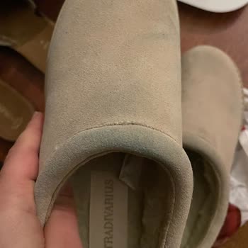 Stradivarius Pantolonun Rengi Yeni Ugg'ları Mahvetti