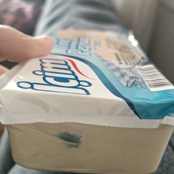 Aldığım Kaşar Peynirinde Küf Şoku