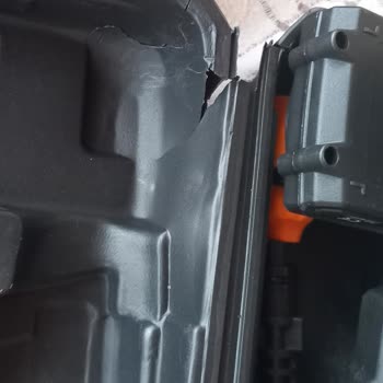 Kırık Ürün Ve Kötü Müşteri Hizmetleri Deneyimi