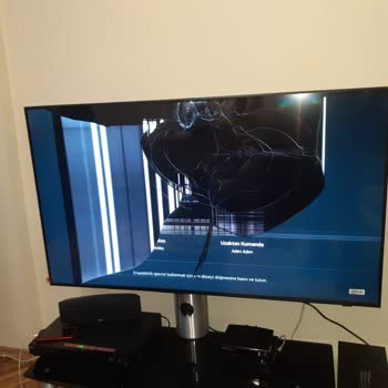 Kırık Televizyon İçin Media Markt'ten Çözüm Bekliyoruz