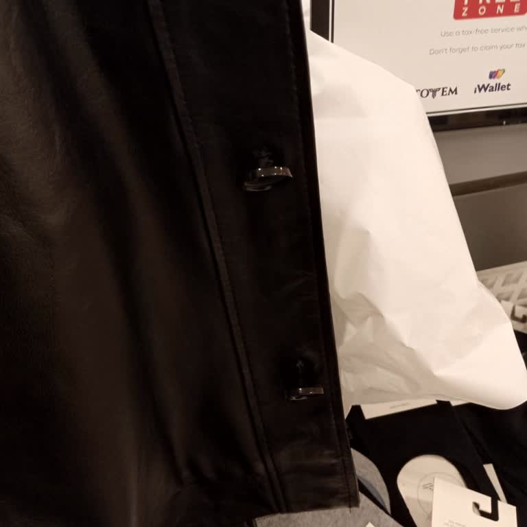 Ayıplı Ürün Ve İlgisiz Mağaza Müdürü