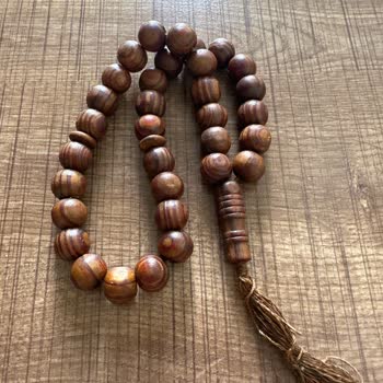 Yanıltıcı Ürün Ve İletişim Sorunu: Tesbih Alışverişi Hayal Kırıklığı