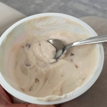 Sek Süt Quark Çilekli Ürün Görseli Ve İçeriği Uyumsuz!