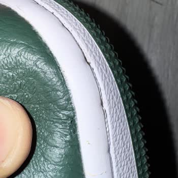 Ayakkabıda İlk Giyimde Yırtık Ve Satıcı İlgisizliği