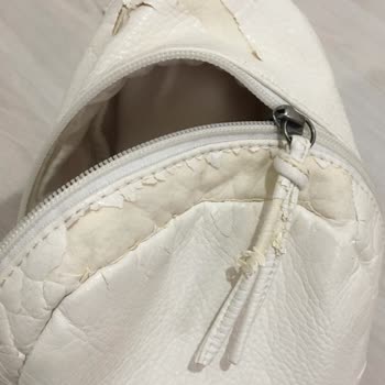 Deri Sırt Çantasının Kalitesizliği Ve Para İade Talebi