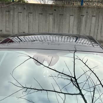 Ceyport Limanı'nda Çimento Transferi Araçlara Zarar Veriyor