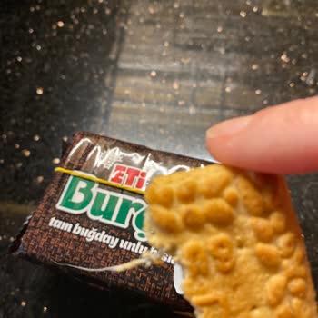 Bisküvide Yabancı Cisim Bulma Deneyimi