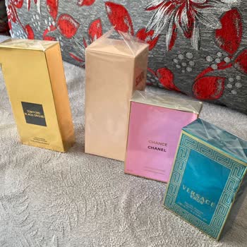 Sahte Parfümler Ve Yanıltıcı Satıcı Deneyimi