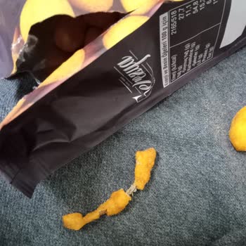 Çerezya Soslu Fıstık Cips'ten Çıkan Hijyen Skandalı