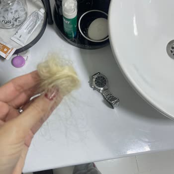 Deforme Saçlar Ve Müşteri Memnuniyetsizliği