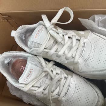 Skechers Hazel-Faye Shoes Worn Out Too Soon – Denied Warranty Claim