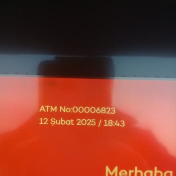 ATM'de Sıkışan Para Ve Yetersiz Müşteri Hizmeti
