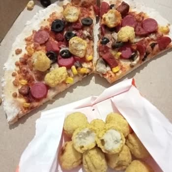 Little Caesars Pizza'da Hayal Kırıklığı: Yanıltıcı Boyut Ve Kalitesiz Malzemeler