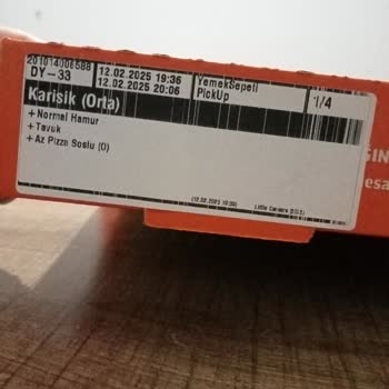 Little Caesars Pizza'da Hayal Kırıklığı: Yanıltıcı Boyut Ve Kalitesiz Malzemeler